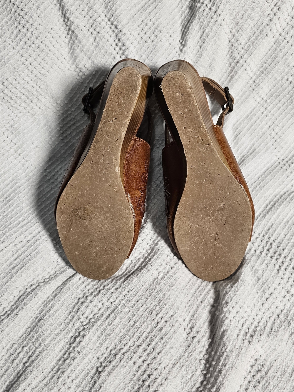 Roper Tooled Floral Leather Open-Toe Slingback Wedge Sandals - Picture 6 of 10
